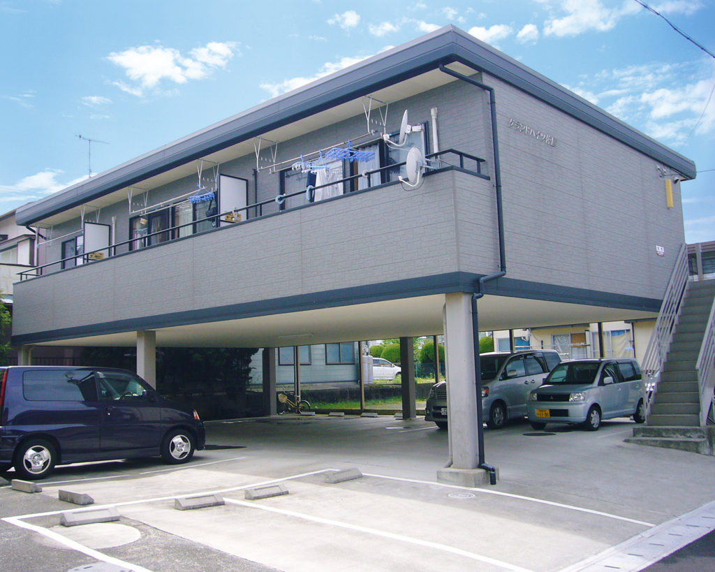 グランドハイツ仲屋B